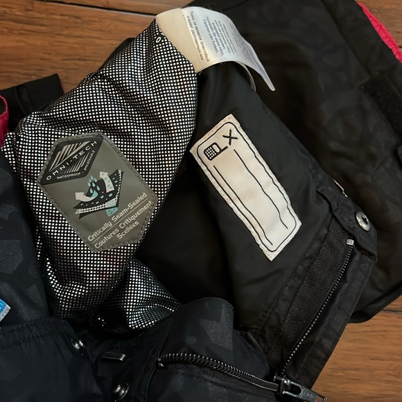 Columbia Titanium Omni-Tech Waterproof, breathable Snow Suit! - Picture 13 of 16